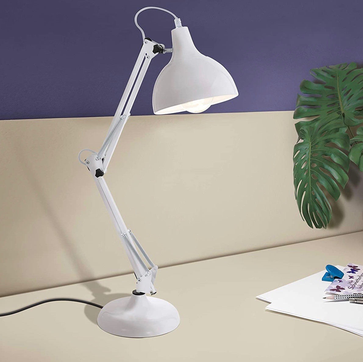 88,95 € Envio grátis | Lampada de escritorio Eglo 40W 71×40 cm. Articulável Cor prata