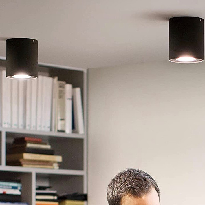 119,95 € Spedizione Gratuita | Faretto da interno Philips 5W 12×10 cm. LED. Alexa e Google Home Metallo. Colore nero