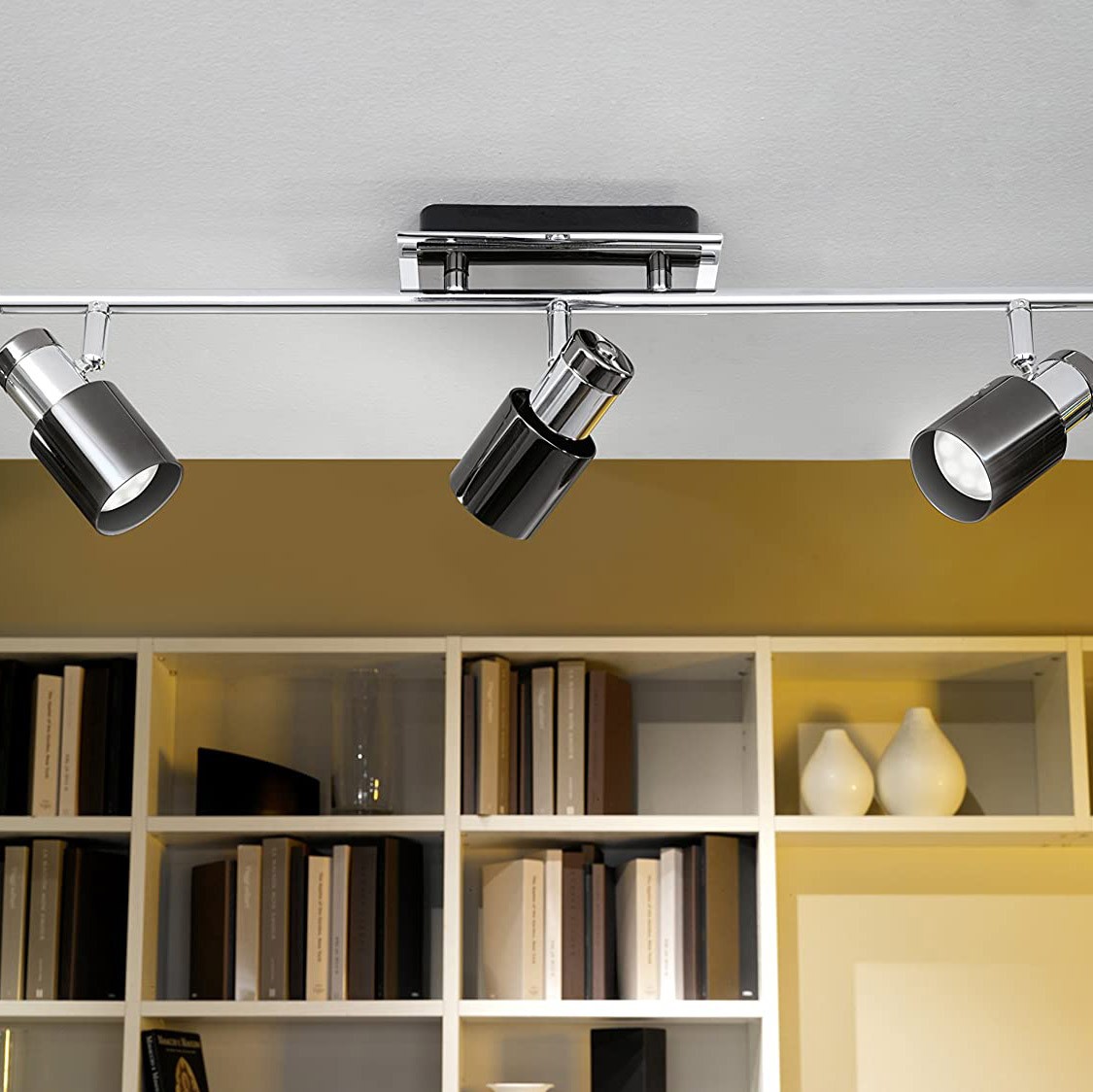 97,95 € Envoi gratuit | Projecteur d'intérieur Eglo Spot LED triple orientable Acier et pmma. Couleur argent