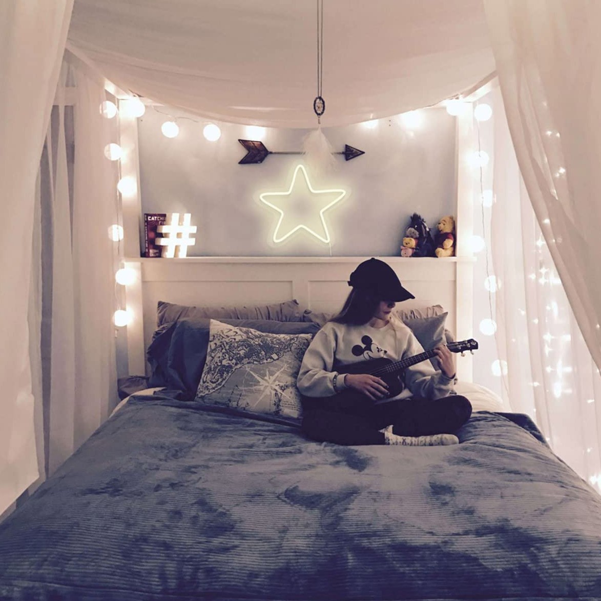 98,95 € Free Shipping | LED items 40×40 cm. Star shaped design White Color