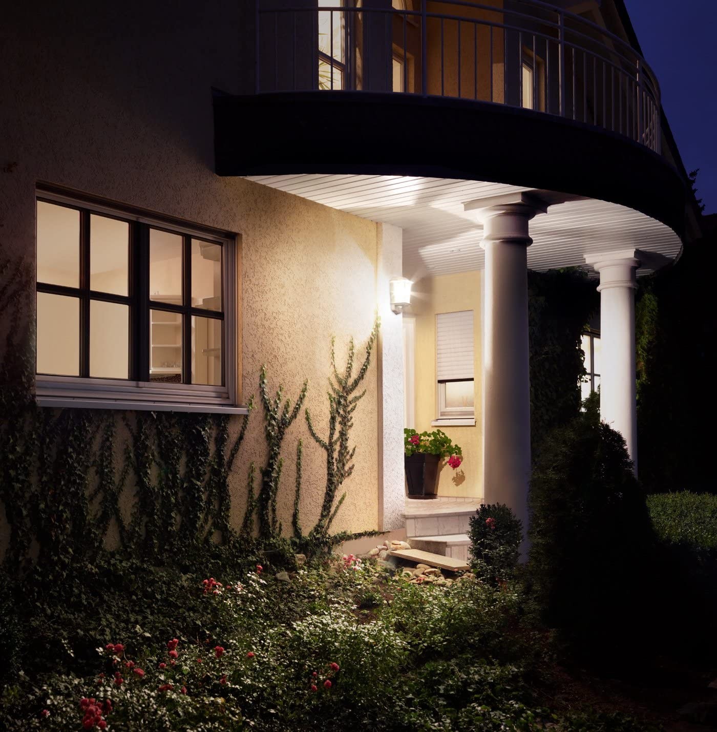 119,95 € Free Shipping | Outdoor wall light 100W 36×24 cm. Movement detector Metal casting and glass. Black Color