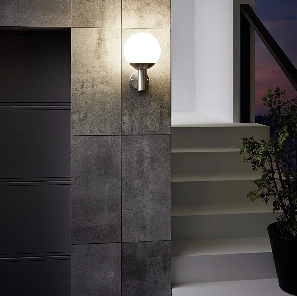 82,95 € Envoi gratuit | Applique murale d'extérieur Eglo 9W 3000K Lumière chaude. 32×22 cm. Contrôle avec l'application Smartphone Acier, acier inoxidable et pmma. Couleur blanc