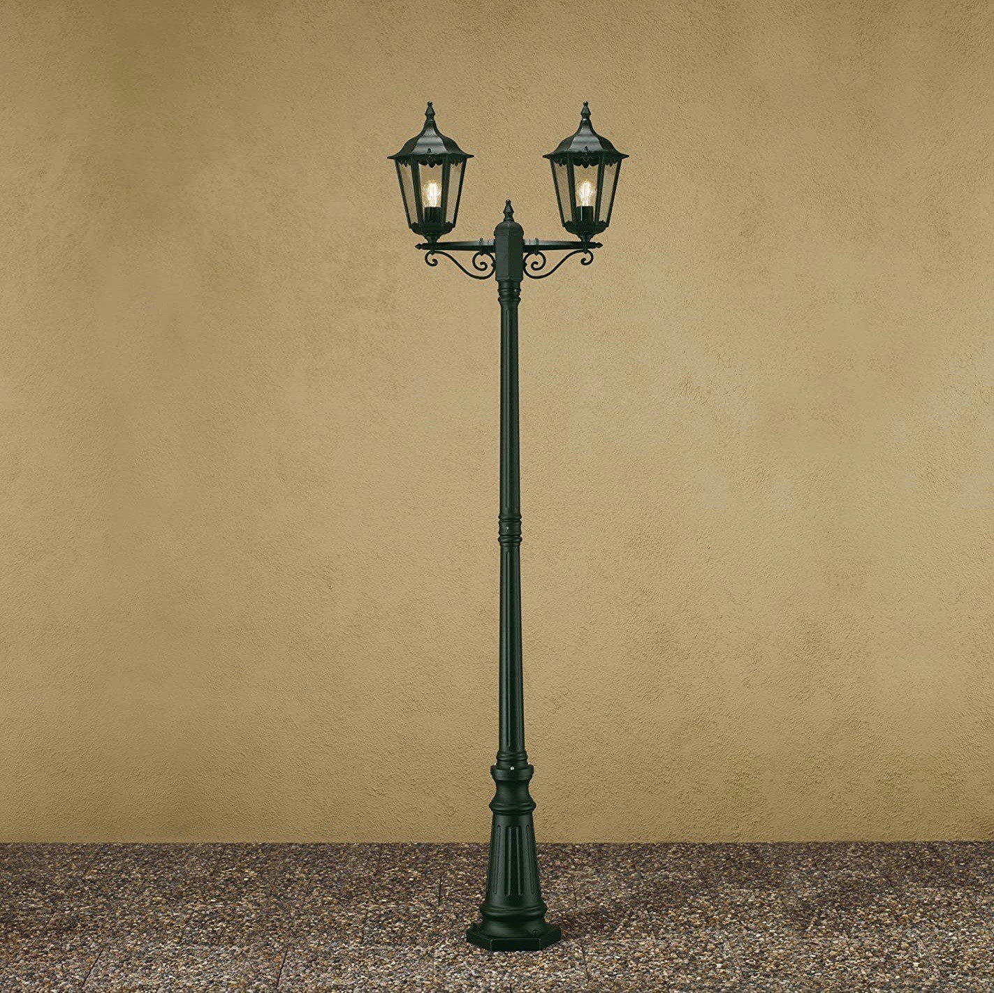 269,95 € Envío gratis | Farola 100W 220×63 cm. 2 cabezales Aluminio. Color verde